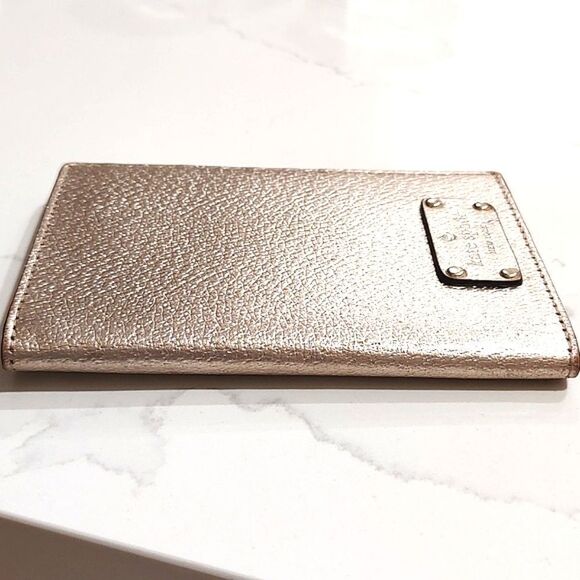 Kate Spade Metallic Rose Gold Leather Passport Holder Card Wallet - Picture 4 of 9